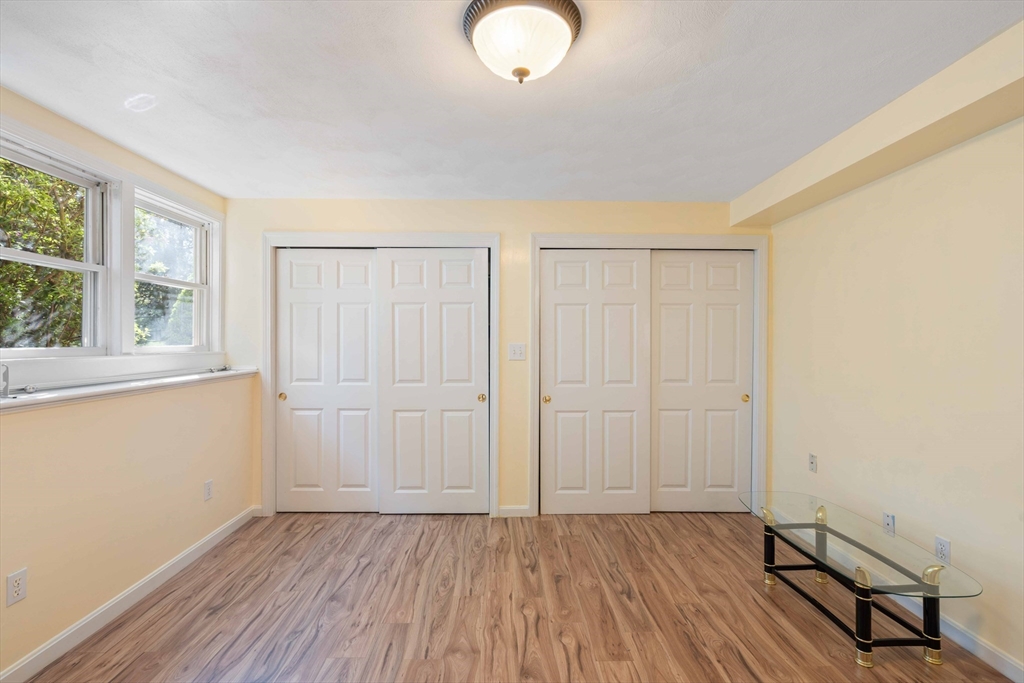 28 Stevin Dr