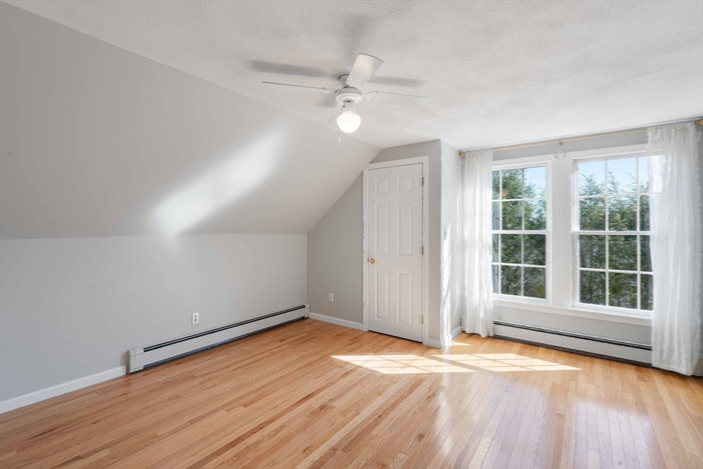 28 Stevin Dr