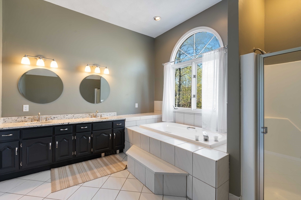 28 Stevin Dr