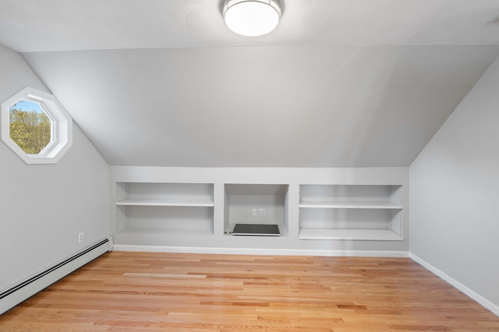 28 Stevin Dr