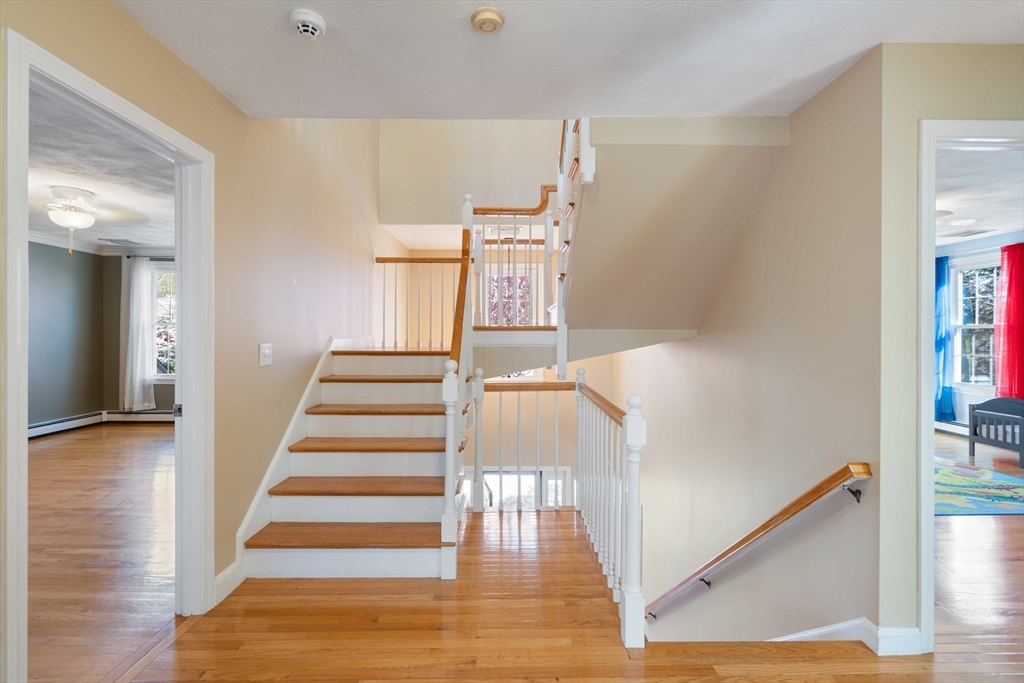 28 Stevin Dr