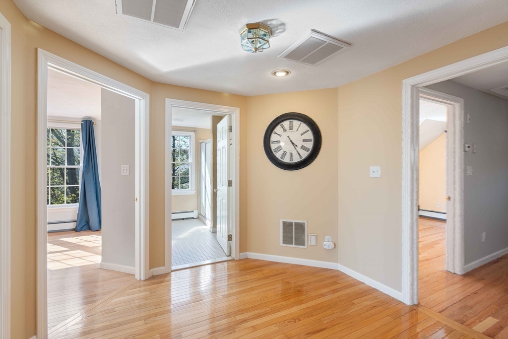 28 Stevin Dr