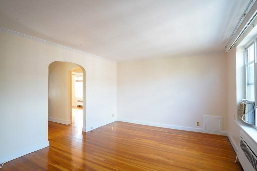 88 Strathmore Rd # 8