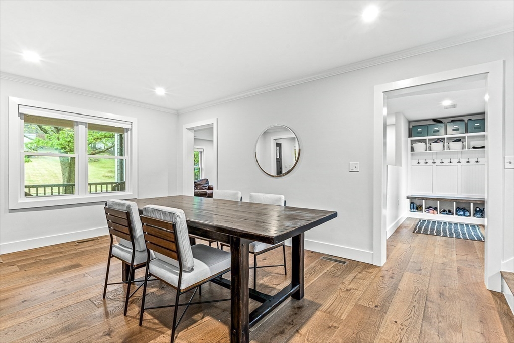15 Rustic Rd