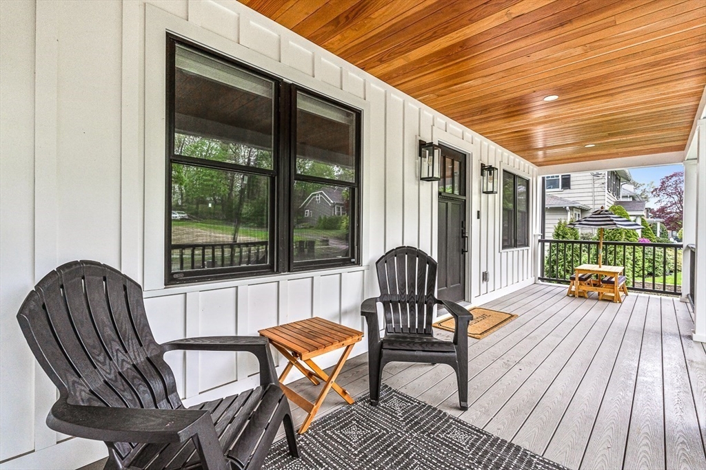 15 Rustic Rd