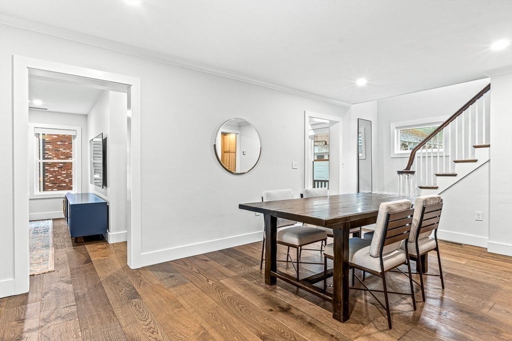 15 Rustic Rd