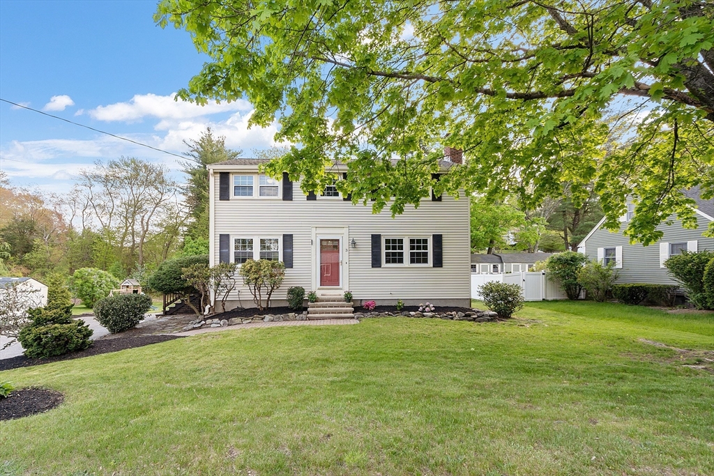 3 Pierce St
