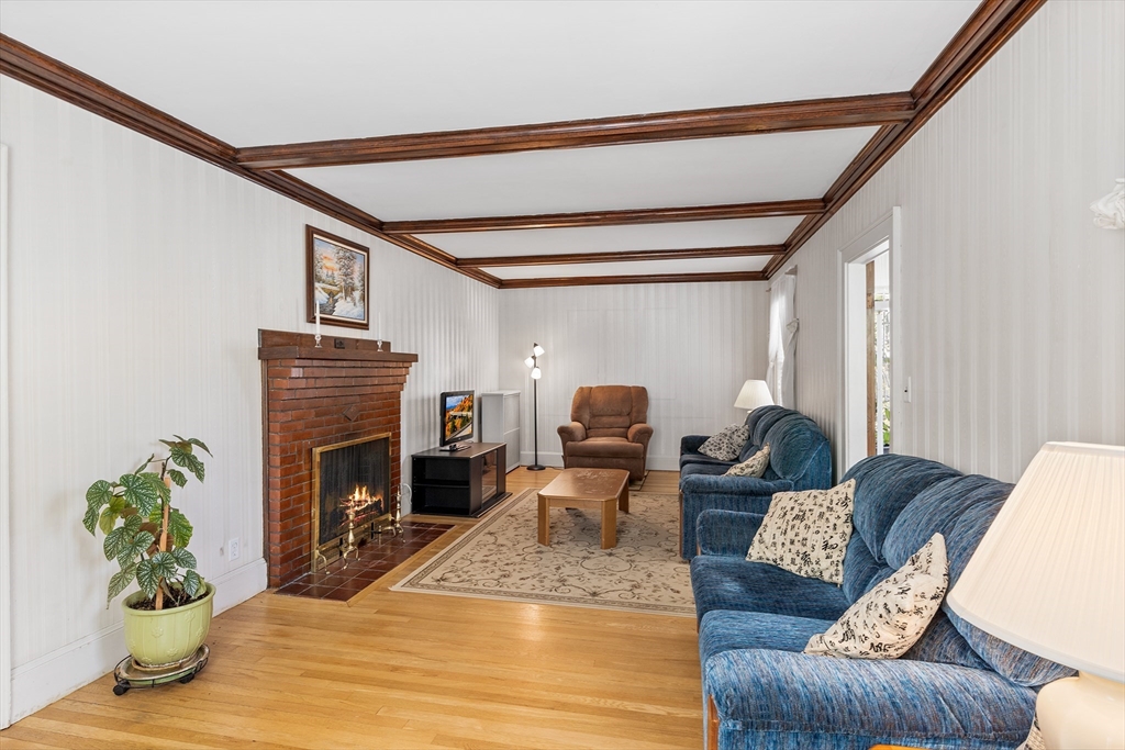 553 Fellsway E