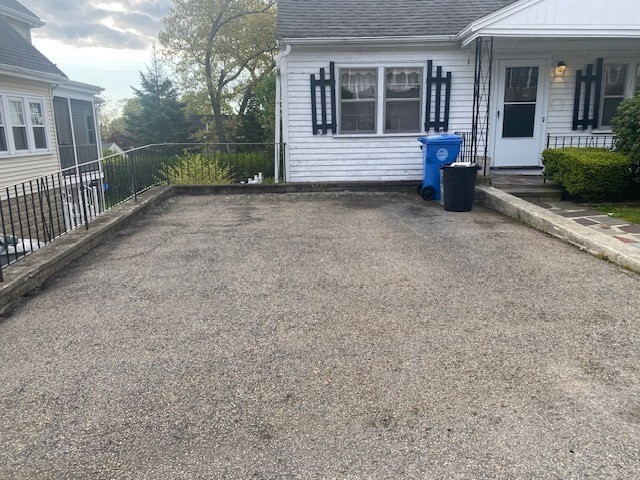 74 Hawthorne Rd