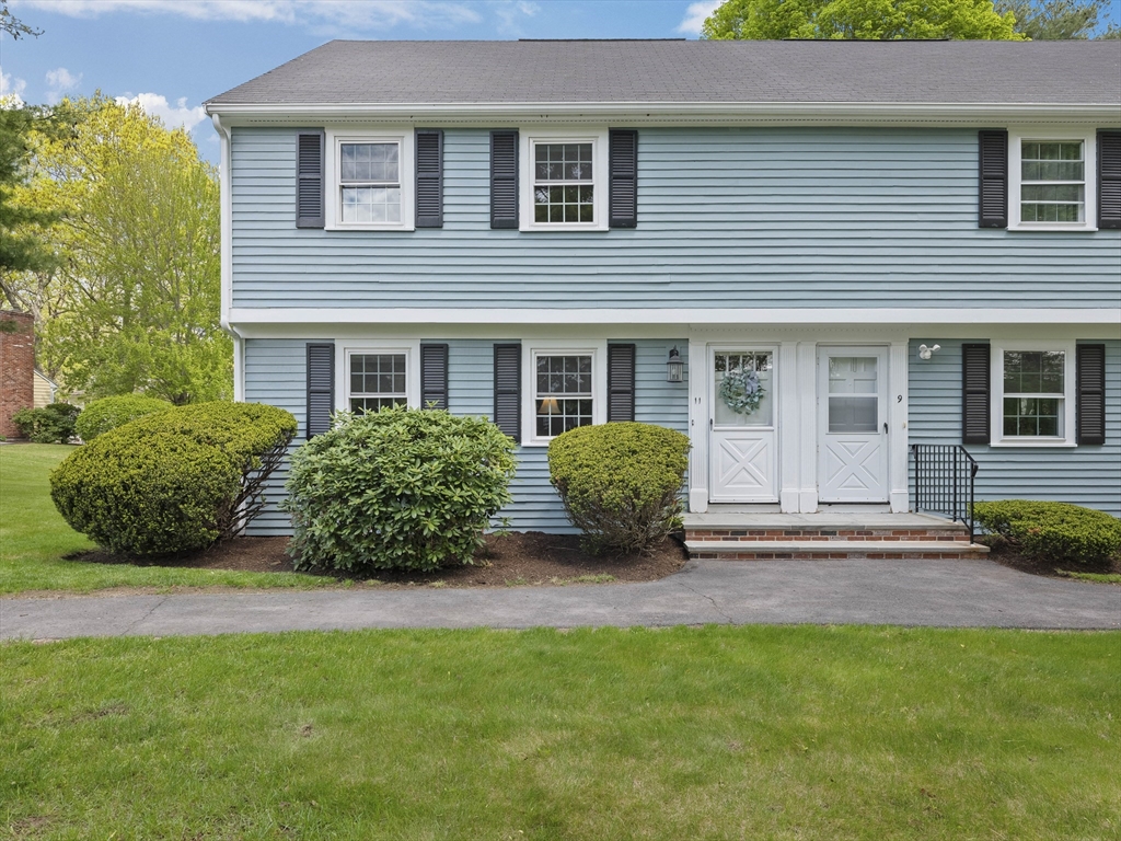 11 Meetinghouse Rd # 11
