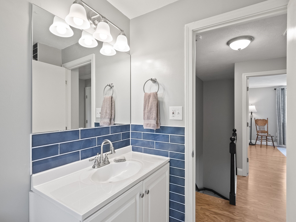 11 Meetinghouse Rd # 11