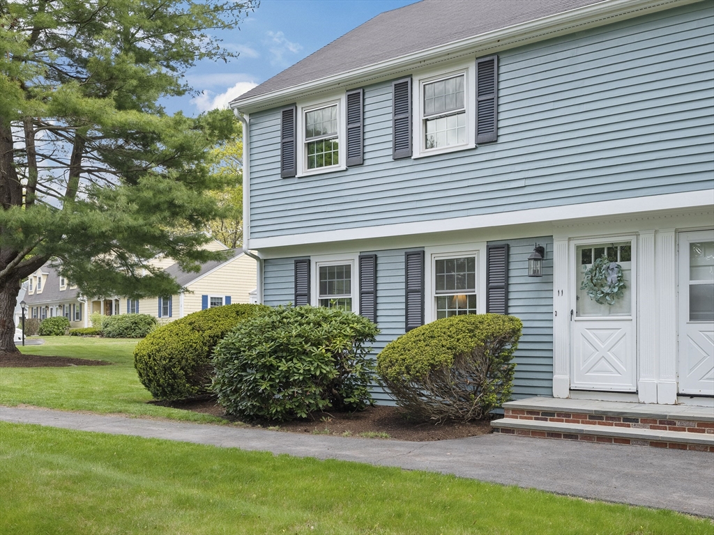 11 Meetinghouse Rd # 11