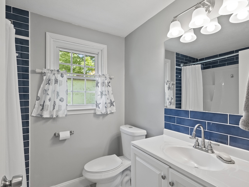 11 Meetinghouse Rd # 11