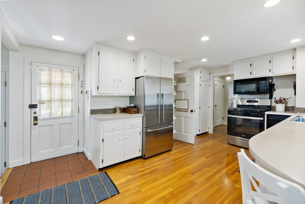 4 Longfellow Road