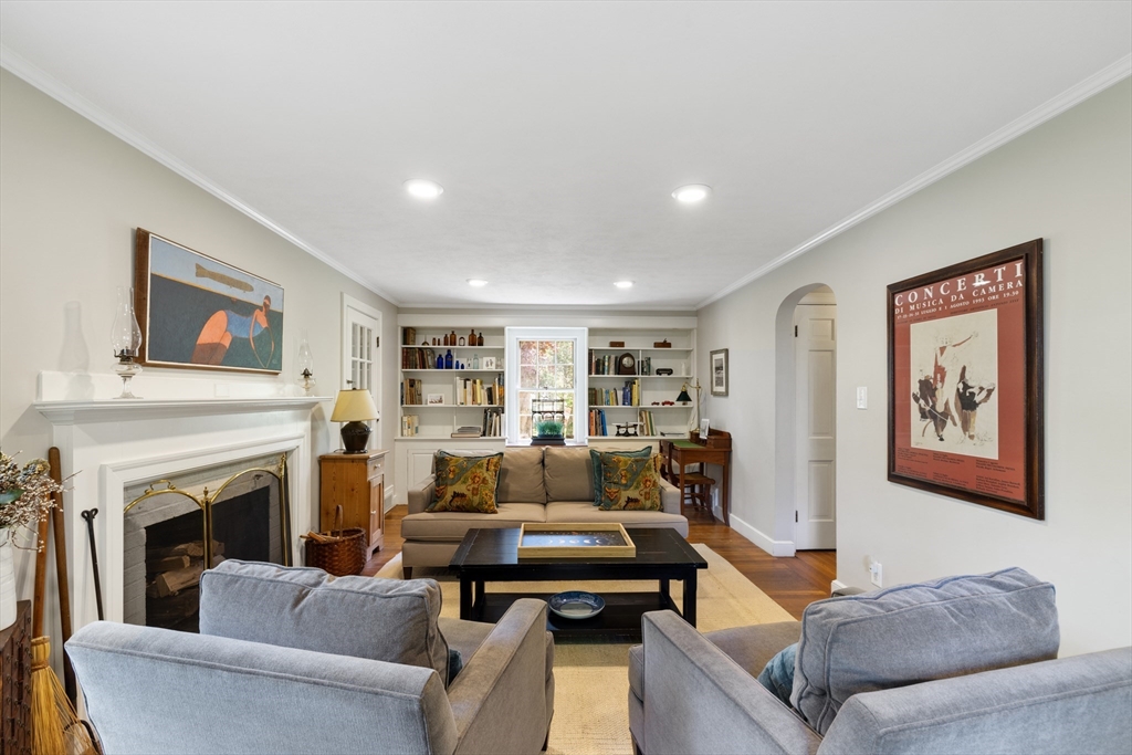 4 Longfellow Road