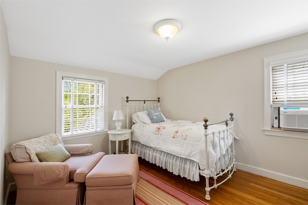 4 Longfellow Road