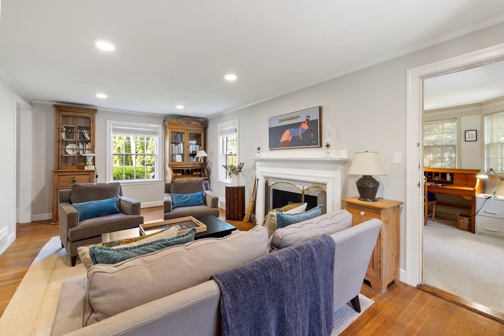 4 Longfellow Road