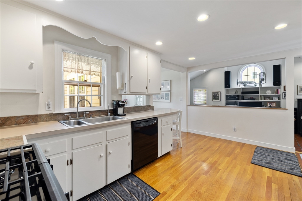 4 Longfellow Road