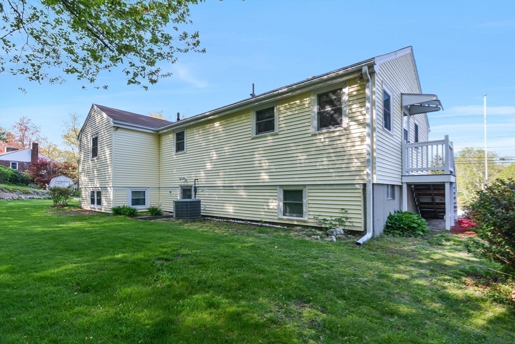 93 Waltham St