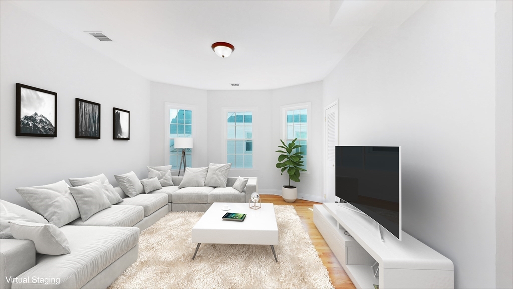 46 Dearborn St # 2