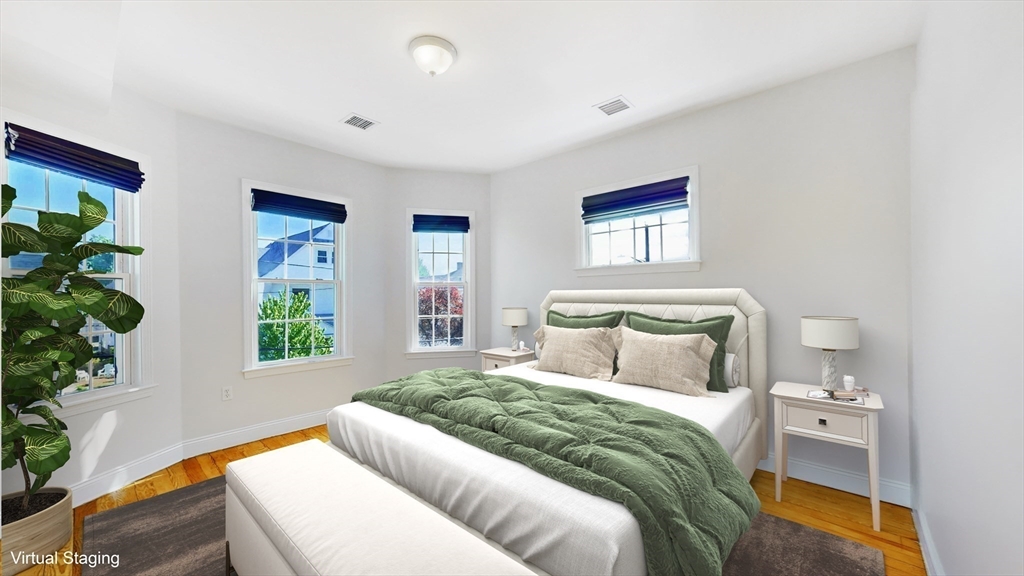 46 Dearborn St # 2
