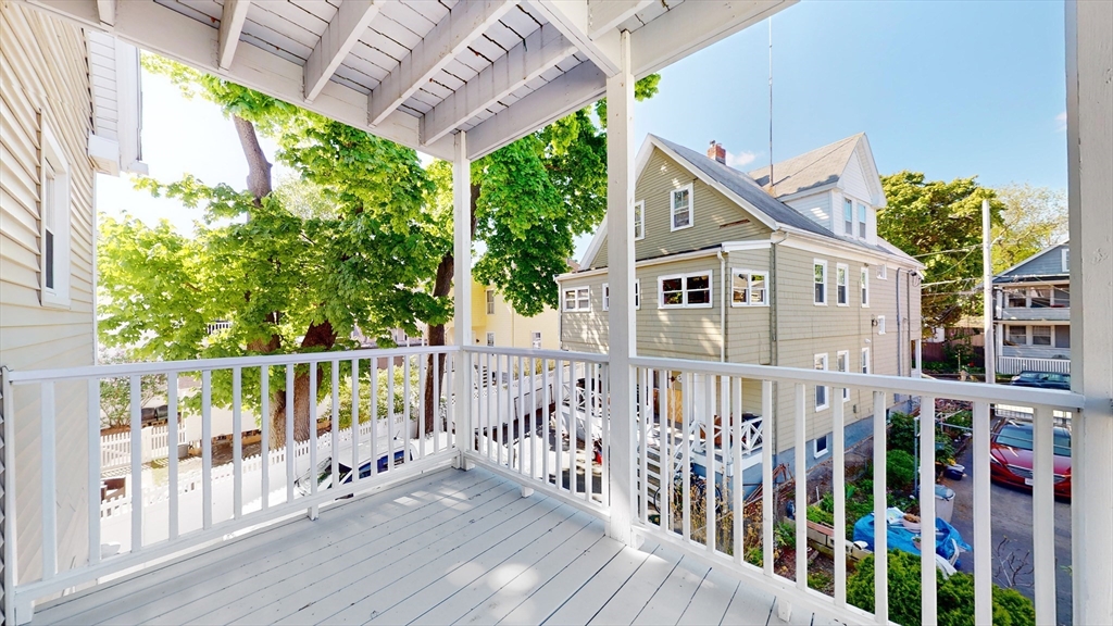 46 Dearborn St # 2