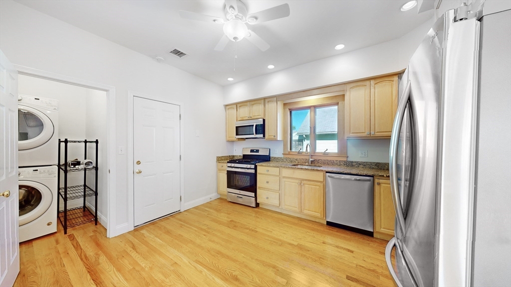 46 Dearborn St # 2