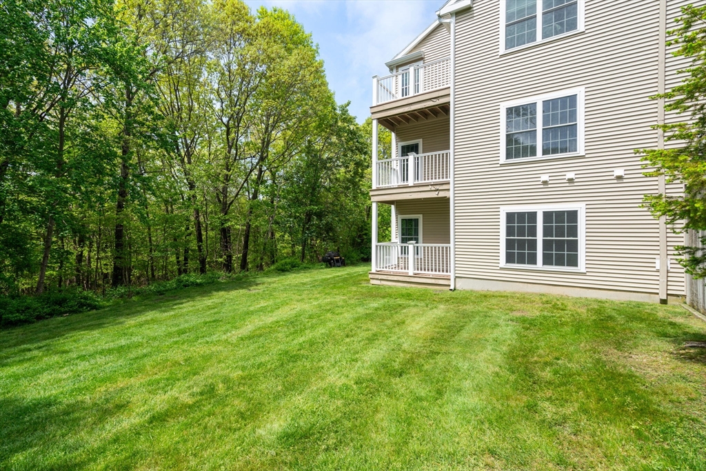 61 Bradford Commons Ln # 61