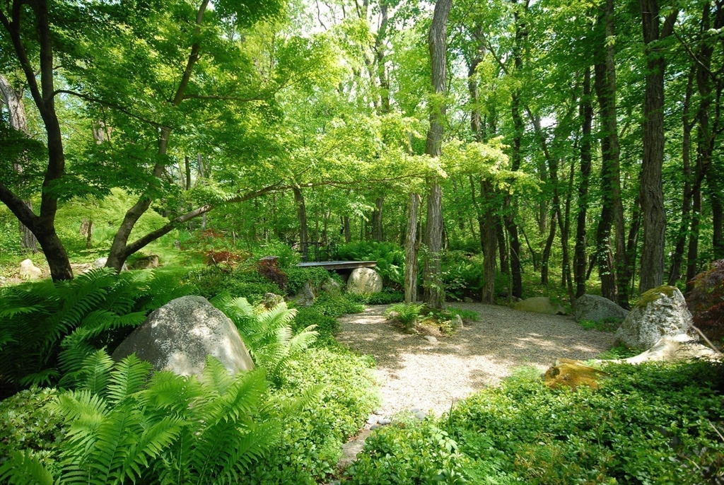 394 Strawberry Hill Rd