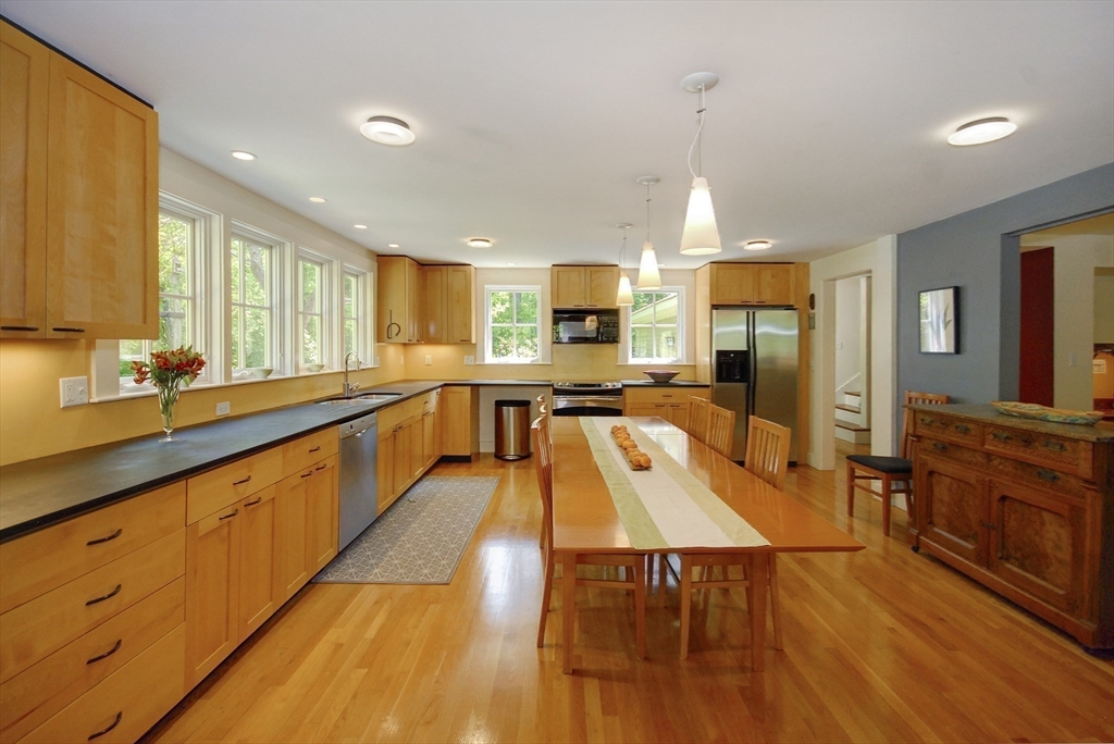 394 Strawberry Hill Rd