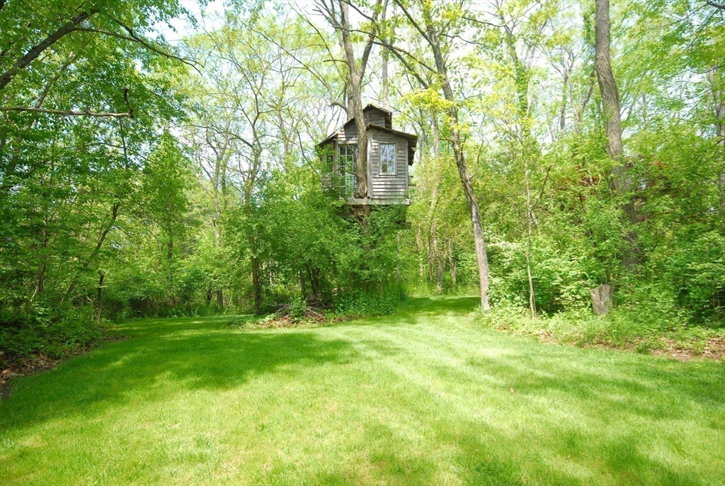 394 Strawberry Hill Rd