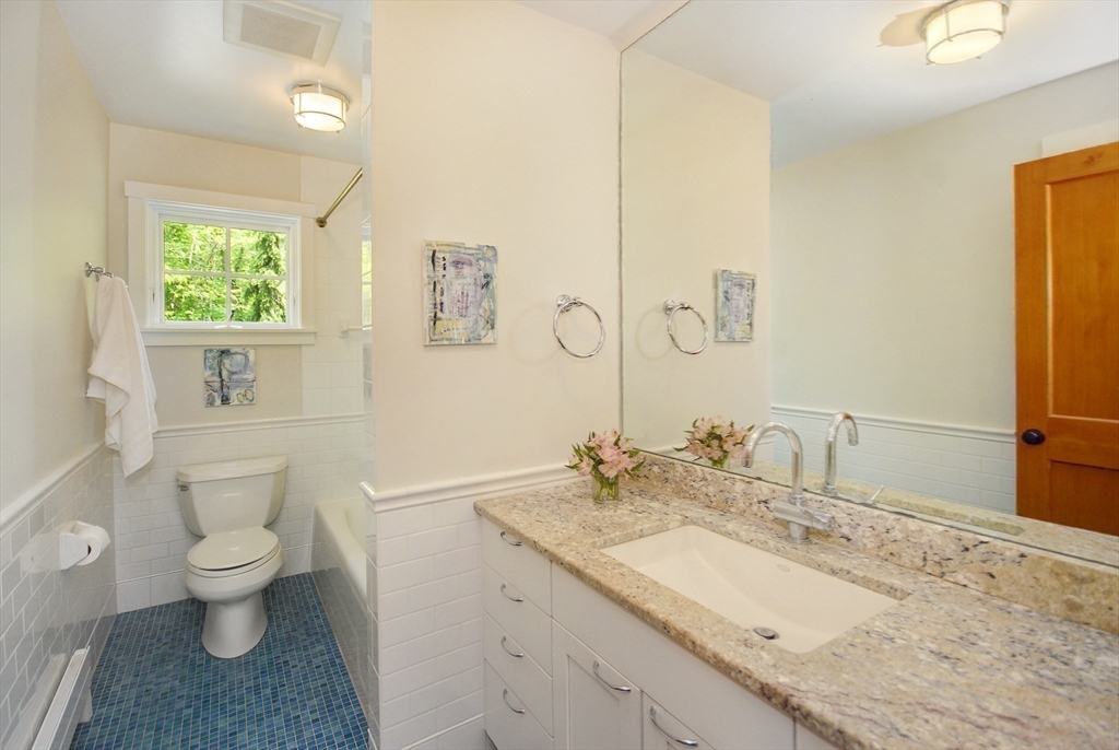 394 Strawberry Hill Rd