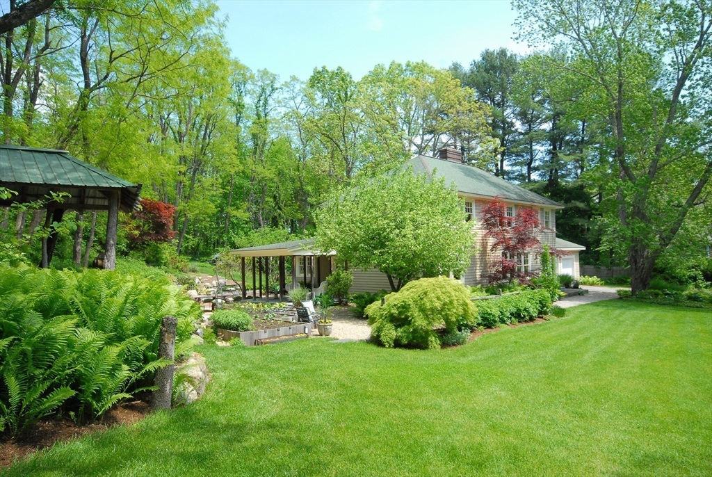 394 Strawberry Hill Rd