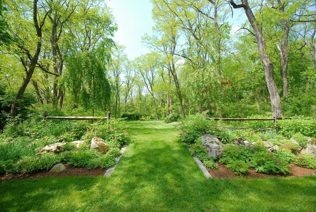 394 Strawberry Hill Rd