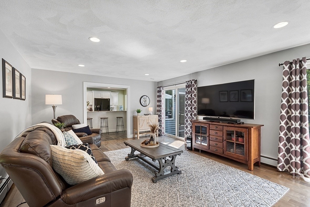 67 Hager Ln