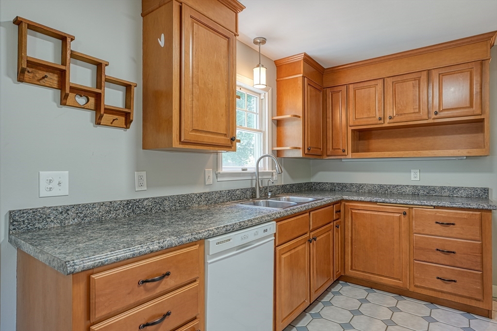11 Adams Rd