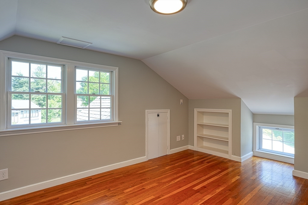 11 Adams Rd
