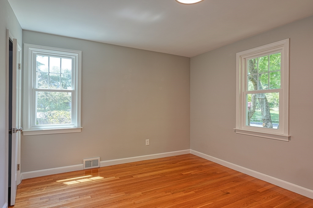 11 Adams Rd