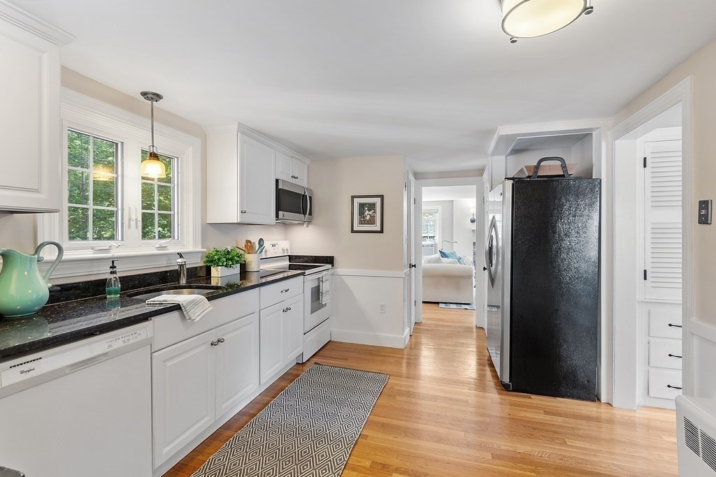 21 Oneida Rd