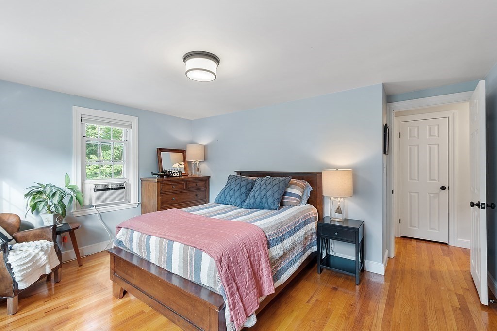 21 Oneida Rd