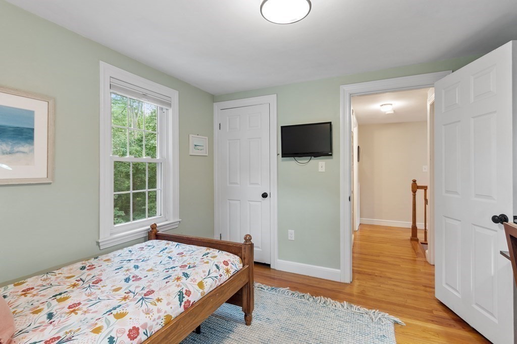 21 Oneida Rd