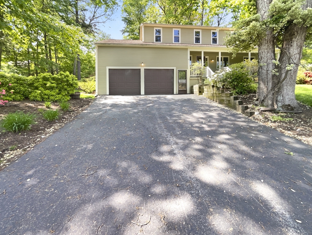 7 Windemere Dr