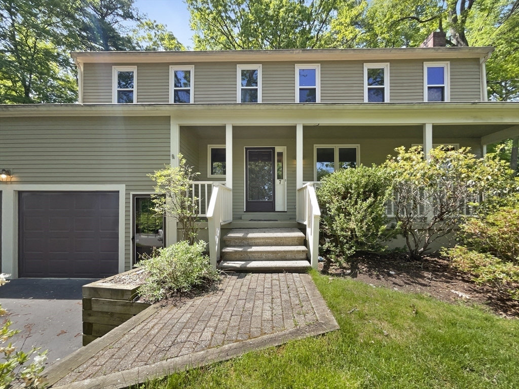 7 Windemere Dr