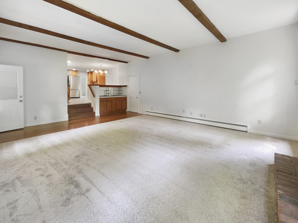 7 Windemere Dr