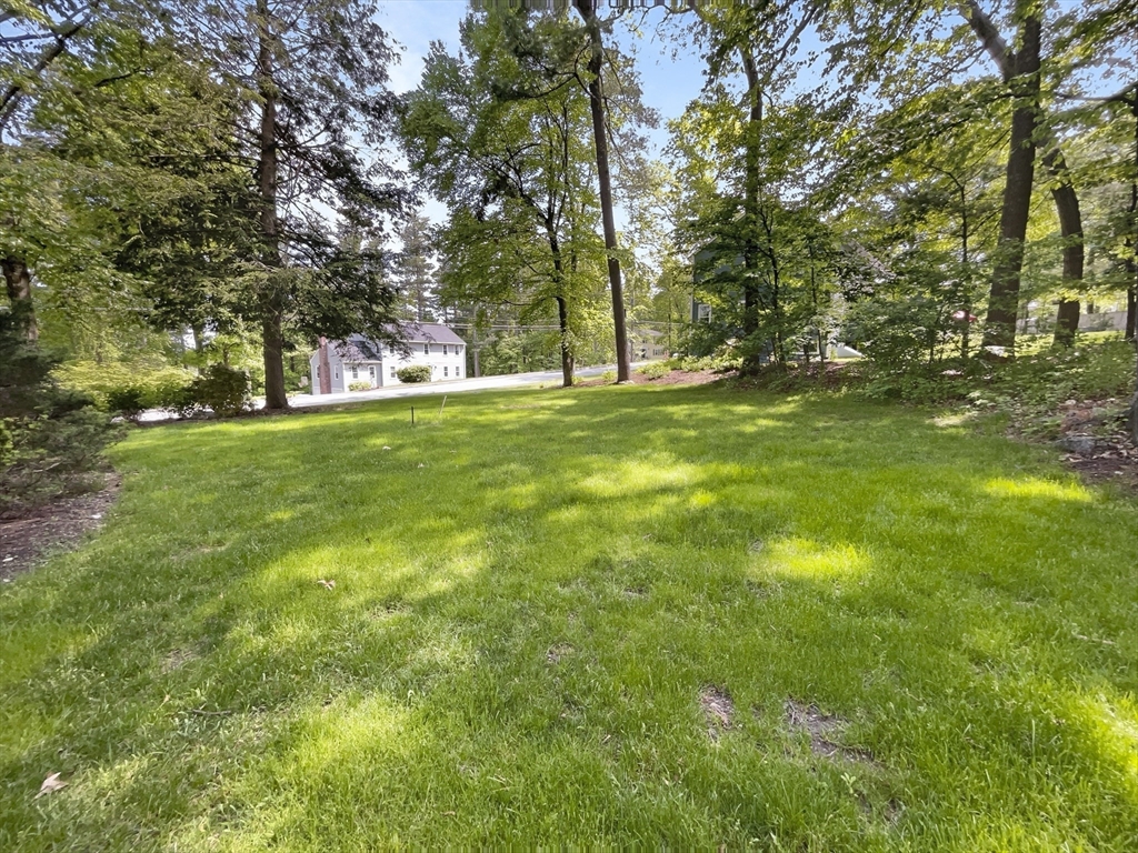 7 Windemere Dr