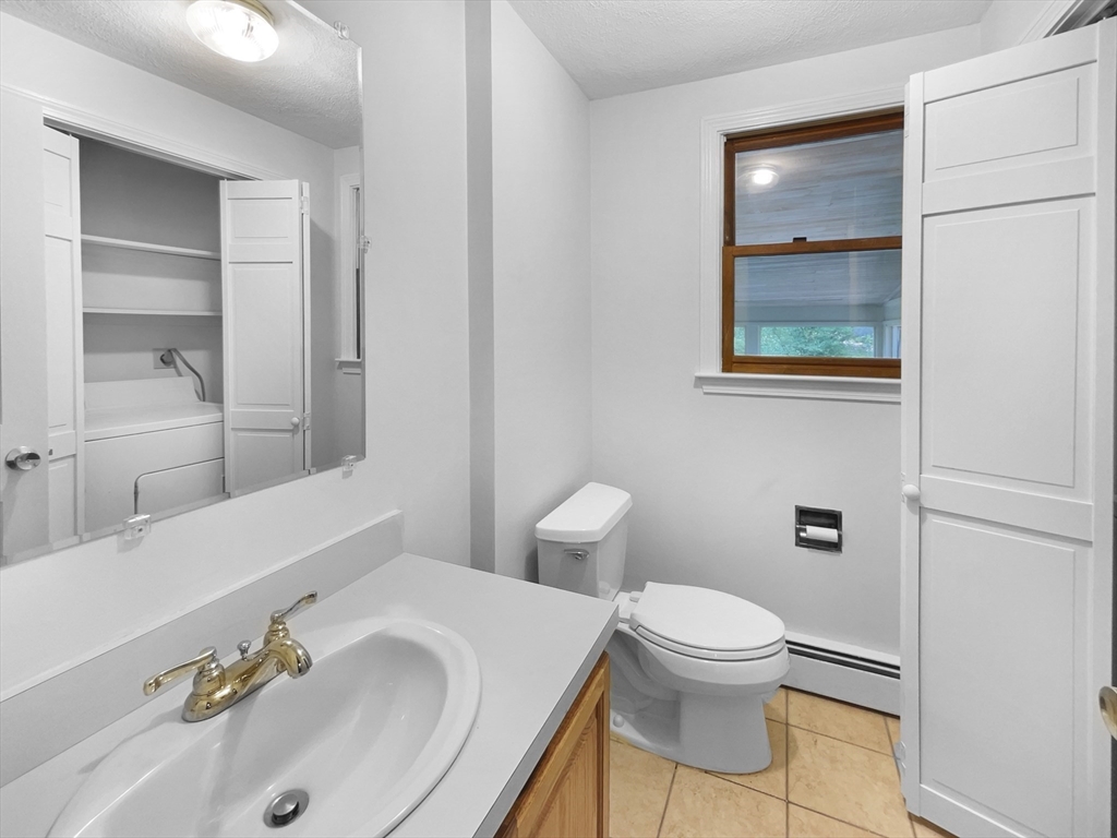 7 Windemere Dr
