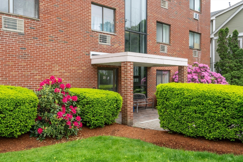 12 Pond Lane # 34