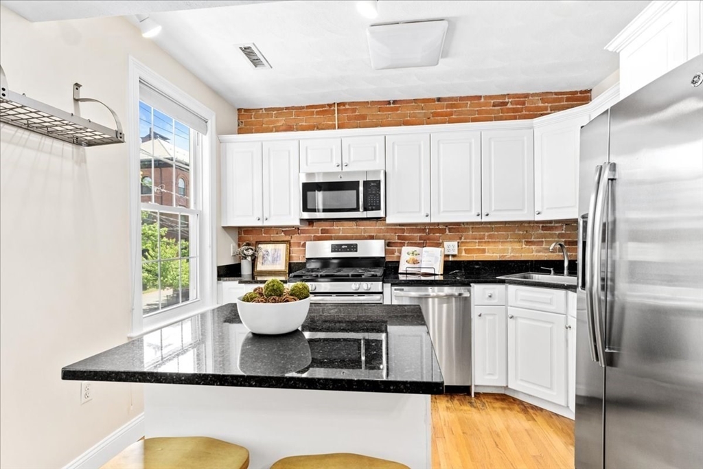 48 Atherton Street # 2