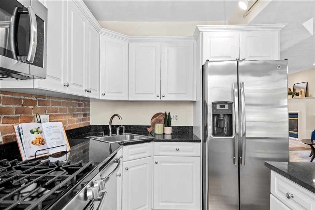 48 Atherton Street # 2