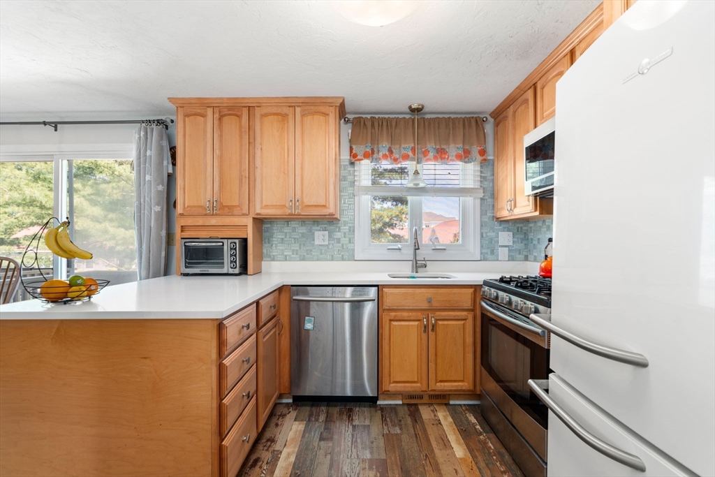 116 Turnpike Rd # 7
